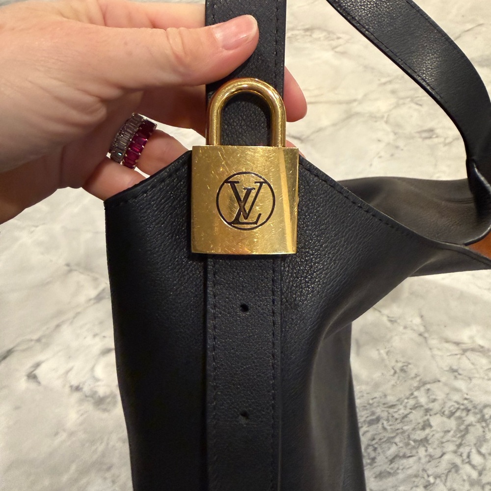 Louis Vuitton Low Key Black Hobo with Gold Hardware - Picture 4 of 12